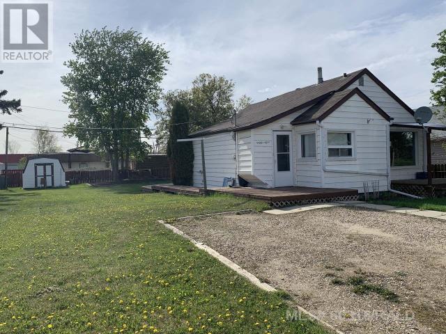 1130 15th Street, House detached with 2 bedrooms, 1 bathrooms and null parking in Wainwright AB | Image 11