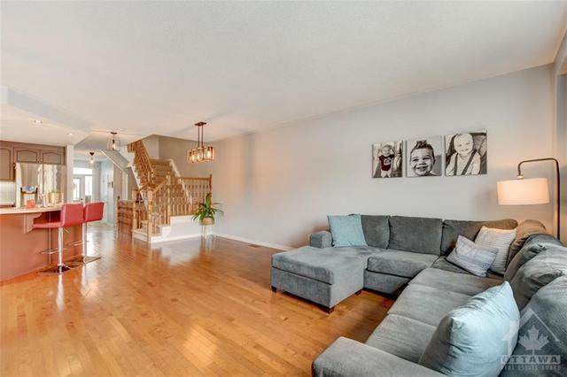 760 Percifor Way, Townhouse with 3 bedrooms, 3 bathrooms and 3 parking in Ottawa ON | Image 8