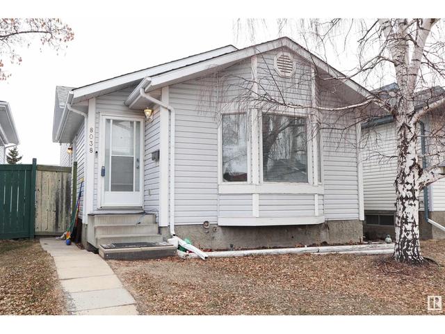 8038 17a Av Nw, House detached with 3 bedrooms, 2 bathrooms and null parking in Edmonton AB | Card Image