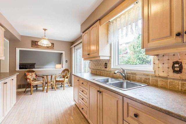 1923 Owlsnest Lane, House detached with 4 bedrooms, 3 bathrooms and 6 parking in Mississauga ON | Image 5