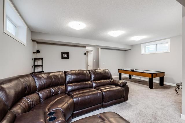 127 Hillcrest Circle Sw, House detached with 4 bedrooms, 3 bathrooms and 4 parking in Calgary AB | Image 17
