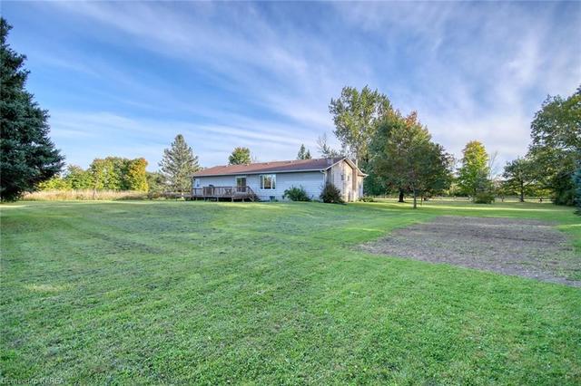 4258 Davidson Road, House detached with 3 bedrooms, 2 bathrooms and 8 parking in South Frontenac ON | Image 42