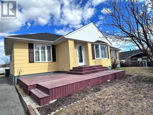401 Nascopie Avenue, House detached with 3 bedrooms, 2 bathrooms and null parking in Labrador City NL | Image 26