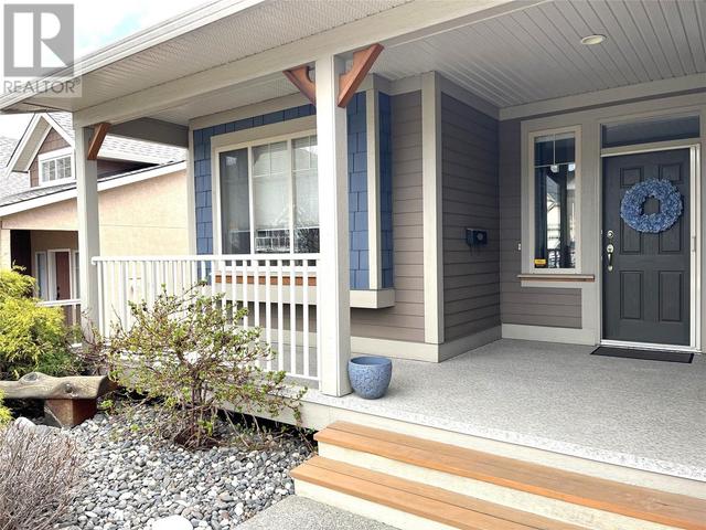516 Middleton Way, House detached with 5 bedrooms, 3 bathrooms and 4 parking in Coldstream BC | Image 2