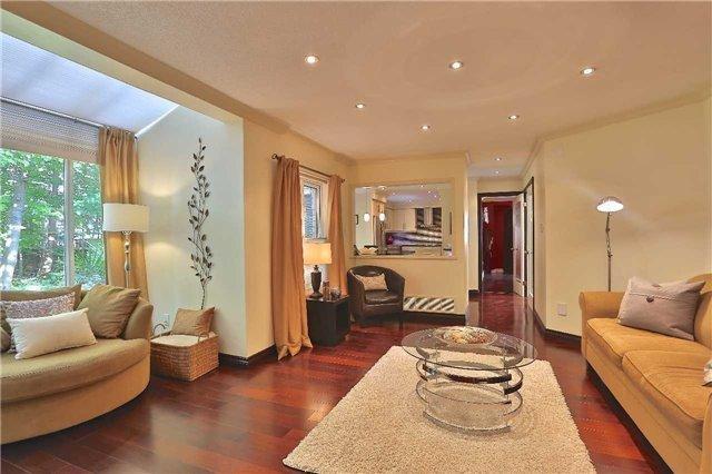 3649 St Laurent Crt, House detached with 4 bedrooms, 5 bathrooms and 4 parking in Mississauga ON | Image 9