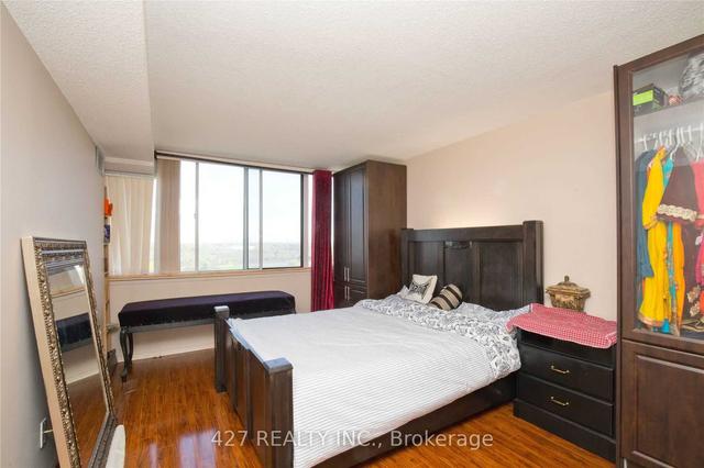 1105 - 10 Markbrook Lane, Condo with 2 bedrooms, 2 bathrooms and 1 parking in Toronto ON | Image 10