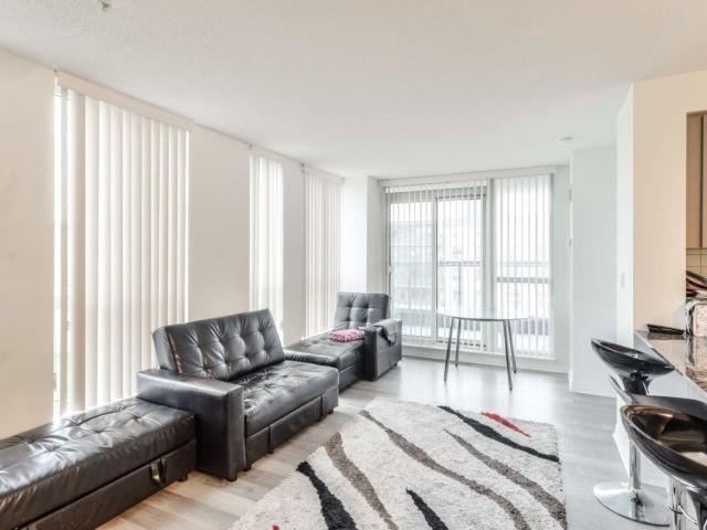 619 - 80 Esther Lorrie Dr, Condo with 2 bedrooms, 2 bathrooms and 1 parking in Toronto ON | Image 9