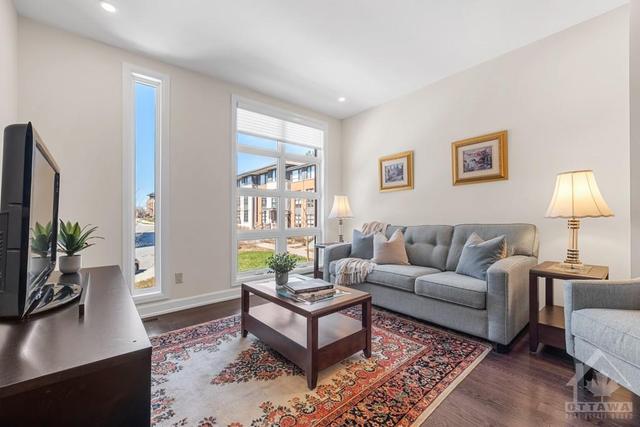 97 Oblats Avenue, Townhouse with 2 bedrooms, 3 bathrooms and 2 parking in Ottawa ON | Image 13