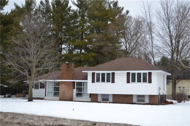 793 Pinegrove Ave, House detached with 5 bedrooms, 2 bathrooms and 2 parking in Innisfil ON | Image 1