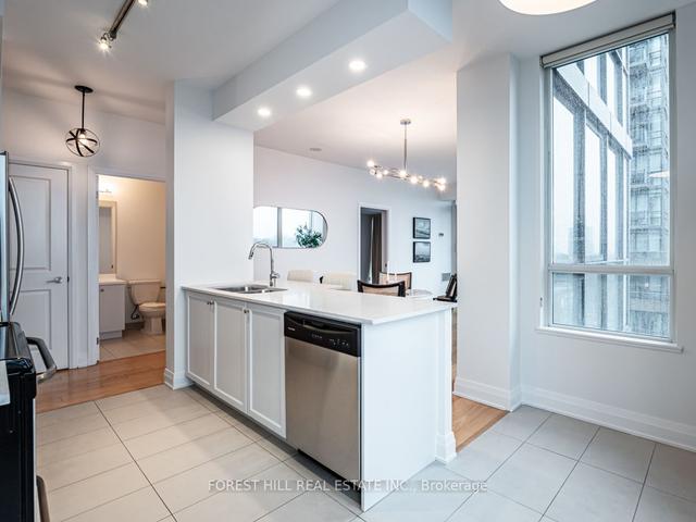 707 - 530 St Clair Ave W, Condo with 2 bedrooms, 2 bathrooms and 1 parking in Toronto ON | Image 4