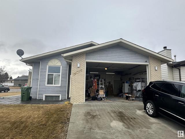 10559 110 St, House detached with 4 bedrooms, 3 bathrooms and null parking in Westlock AB | Image 11