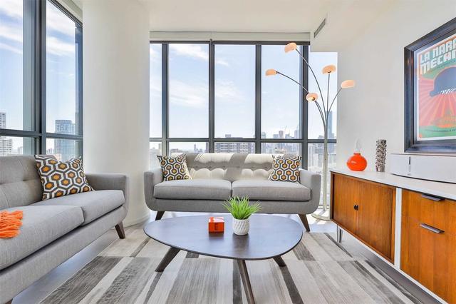 1801 - 101 Charles St E, Condo with 2 bedrooms, 2 bathrooms and 1 parking in Toronto ON | Image 12