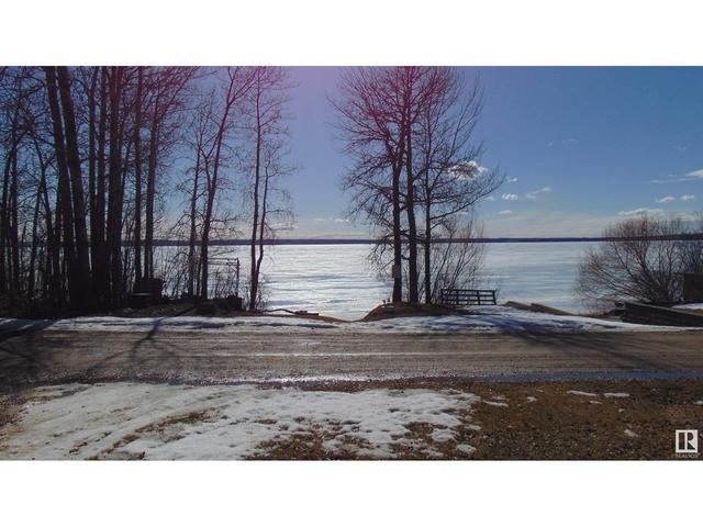 108 Lakeshore Dr, House detached with 2 bedrooms, 1 bathrooms and null parking in Sundance Beach AB | Image 19
