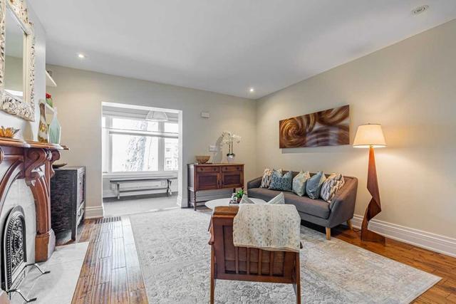 129 Maplewood Ave, House semidetached with 3 bedrooms, 2 bathrooms and 1 parking in Toronto ON | Image 23