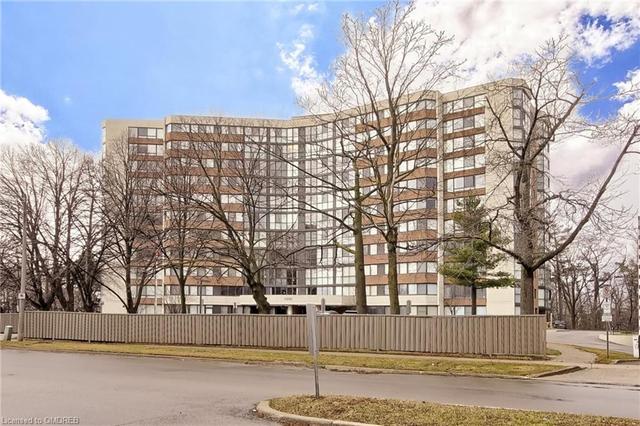 1002 - 1240 Marlborough Court, House attached with 1 bedrooms, 1 bathrooms and 1 parking in Oakville ON | Image 1