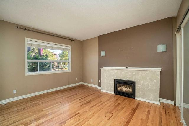 toronto - 617 The Queensway Ave, House detached with 2 bedrooms, 2 bathrooms and 2 parking in Toronto ON | Image 24