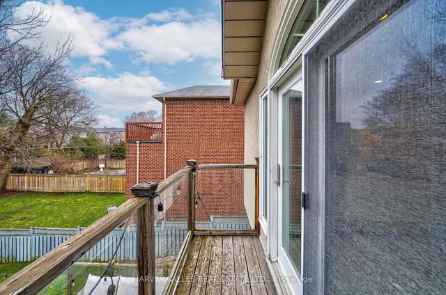 439 Melrose Ave, House detached with 3 bedrooms, 4 bathrooms and 3 parking in Toronto ON | Image 18