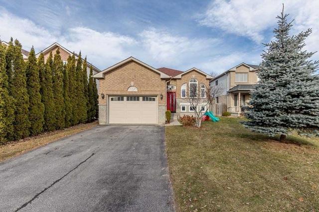 54 Leslie Ave, House detached with 2 bedrooms, 2 bathrooms and 5 parking in Barrie ON | Image 12