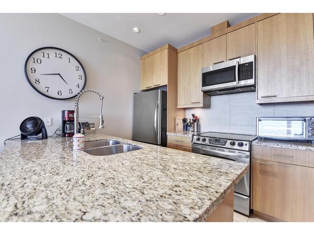 401 - 2970 King George Boulevard, Condo with 2 bedrooms, 2 bathrooms and 2 parking in Surrey BC | Image 5