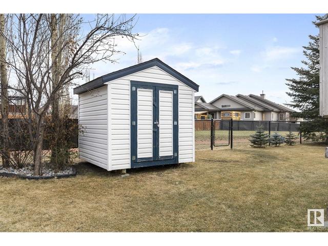 9412 105 Av, House detached with 4 bedrooms, 3 bathrooms and 4 parking in Morinville AB | Image 60