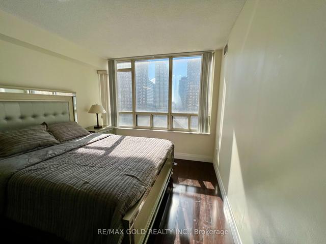 903 - 265 Enfield Pl, Condo with 2 bedrooms, 2 bathrooms and 1 parking in Mississauga ON | Image 10