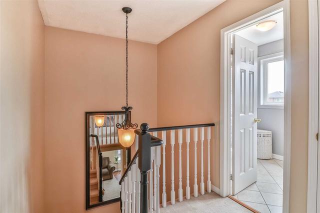 527 Fothergill Blvd, House detached with 3 bedrooms, 3 bathrooms and 4 parking in Burlington ON | Image 11