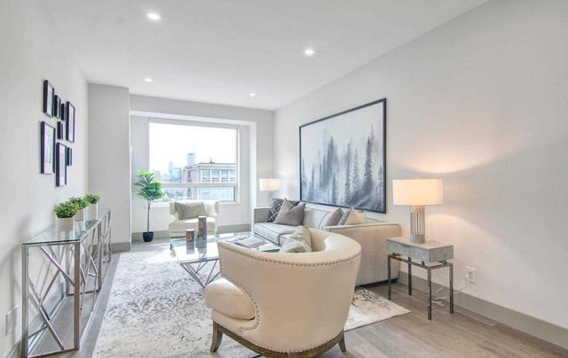 1209 - 102 Bloor St W, Condo with 2 bedrooms, 2 bathrooms and 0 parking in Toronto ON | Image 3