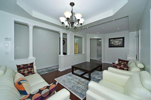 364 Golden Orchard Rd, House detached with 4 bedrooms, 3 bathrooms and 4 parking in Vaughan ON | Image 8