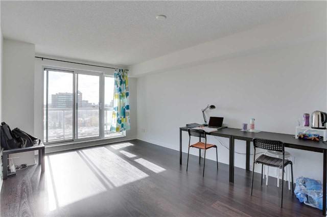 809 - 30 Herons Hill Way, Condo with 1 bedrooms, 1 bathrooms and 1 parking in Toronto ON | Image 3