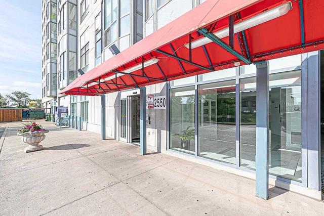 1215 - 2550 Lawrence Ave, Condo with 1 bedrooms, 1 bathrooms and 1 parking in Toronto ON | Image 2