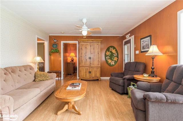 1070 Cowbell Lane, House detached with 3 bedrooms, 1 bathrooms and 8 parking in Gravenhurst ON | Image 26