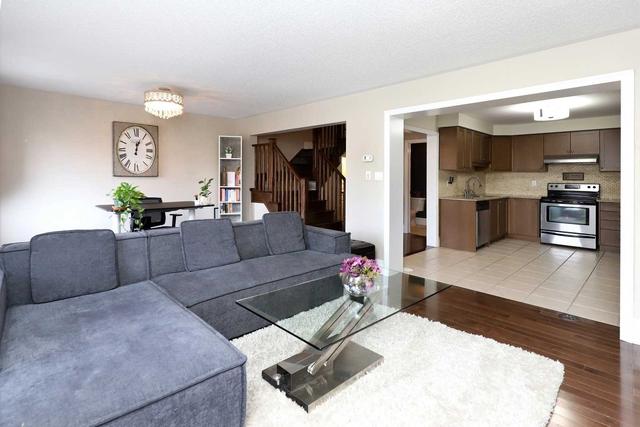 864 Fowles Crt, House attached with 2 bedrooms, 3 bathrooms and 2 parking in Milton ON | Image 28