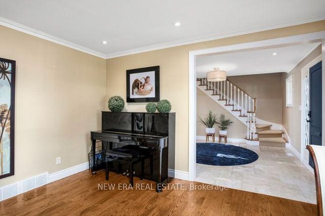 161 Dornie Rd, House detached with 4 bedrooms, 3 bathrooms and 12 parking in Oakville ON | Image 33