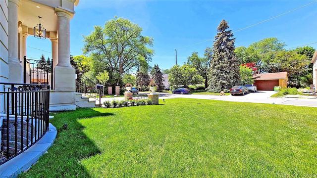 19 Berkindale Dr, House detached with 5 bedrooms, 9 bathrooms and 9 parking in Toronto ON | Image 33