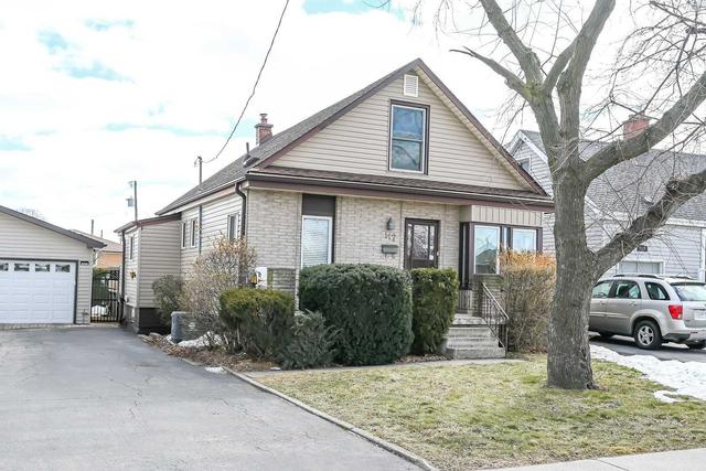 117 Nash Rd S, House detached with 3 bedrooms, 3 bathrooms and 6 parking in Hamilton ON | Image 1