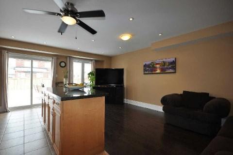 86 Meadowhawk Tr, House semidetached with 3 bedrooms, 4 bathrooms and 2 parking in Orillia ON | Image 5