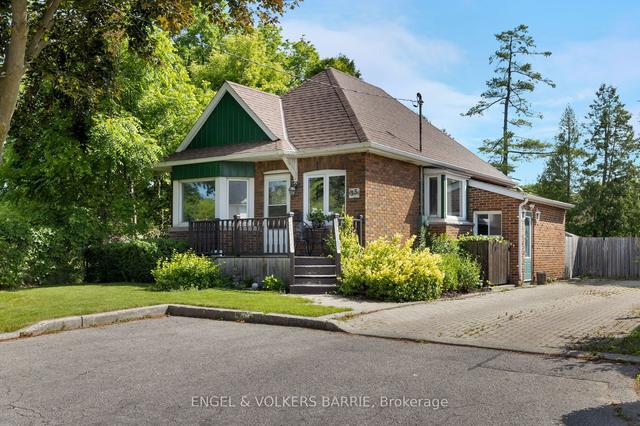 33 Patricia Ave, House detached with 2 bedrooms, 2 bathrooms and 3 parking in Oshawa ON | Image 27