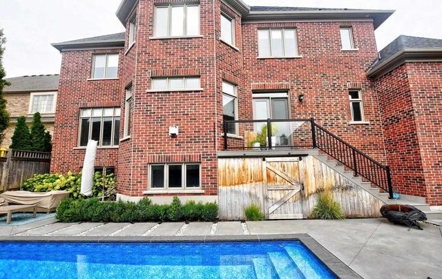 13 Ernie Amsler Crt, House detached with 4 bedrooms, 4 bathrooms and 8 parking in Markham ON | Image 33