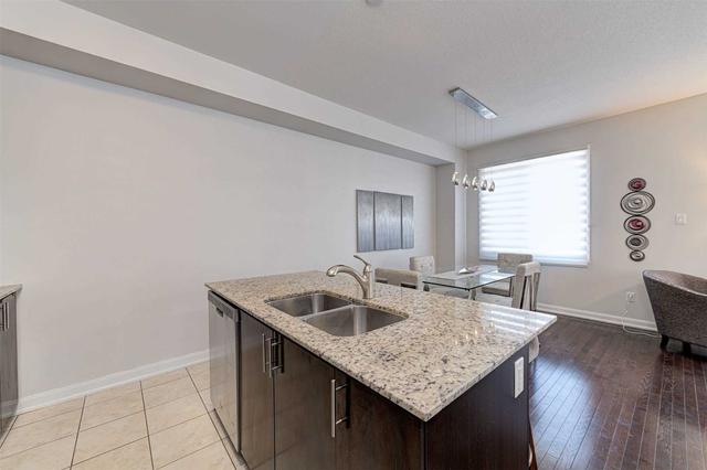 th 127 - 165 Hampshire Way, House attached with 2 bedrooms, 2 bathrooms and 2 parking in Milton ON | Image 11