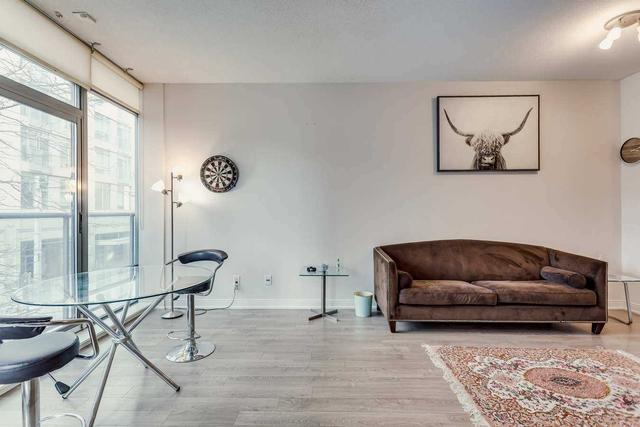 214 - 21 Scollard St, Condo with 1 bedrooms, 1 bathrooms and 1 parking in Toronto ON | Image 7
