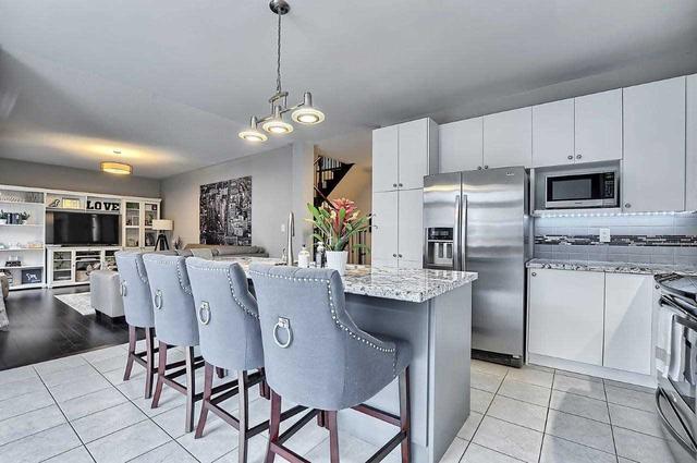 20 Mccann Cres, House detached with 4 bedrooms, 3 bathrooms and 4 parking in Bradford West Gwillimbury ON | Image 6