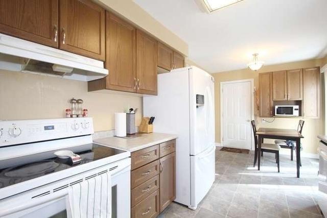 30 Mara Cres, House detached with 3 bedrooms, 3 bathrooms and 2 parking in Brampton ON | Image 19