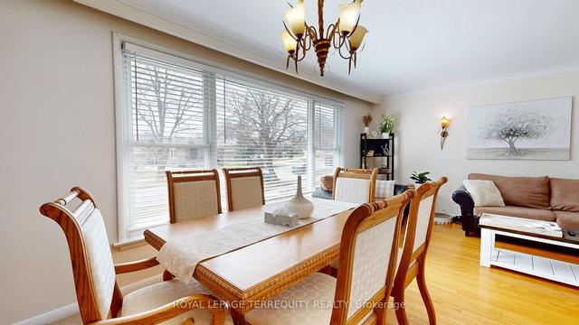 8 Gentian Dr, House detached with 3 bedrooms, 2 bathrooms and 7 parking in Toronto ON | Image 34