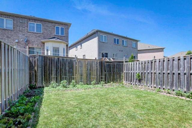 36 Portrush Tr, House semidetached with 4 bedrooms, 4 bathrooms and 2 parking in Brampton ON | Image 19