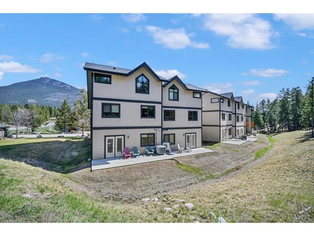 1 - 835 Lakeview Drive, House attached with 4 bedrooms, 3 bathrooms and 4 parking in East Kootenay F BC | Image 37