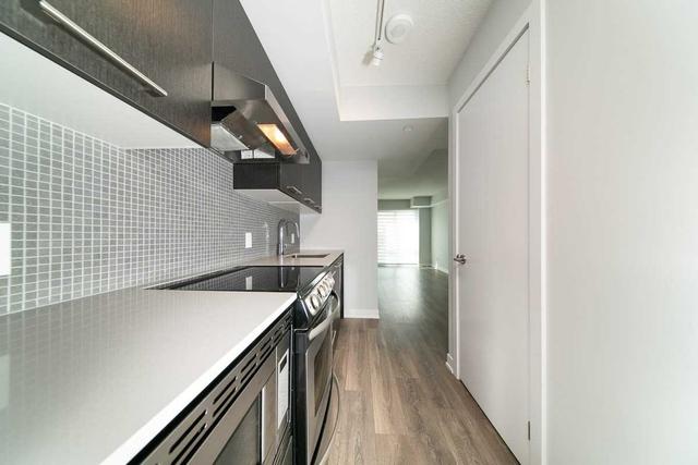 1005 - 87 Peter St, Condo with 1 bedrooms, 1 bathrooms and 0 parking in Toronto ON | Image 3