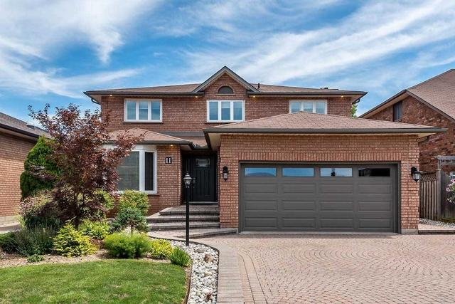 11 Shadeland Cres, House detached with 4 bedrooms, 4 bathrooms and 5 parking in Hamilton ON | Image 1
