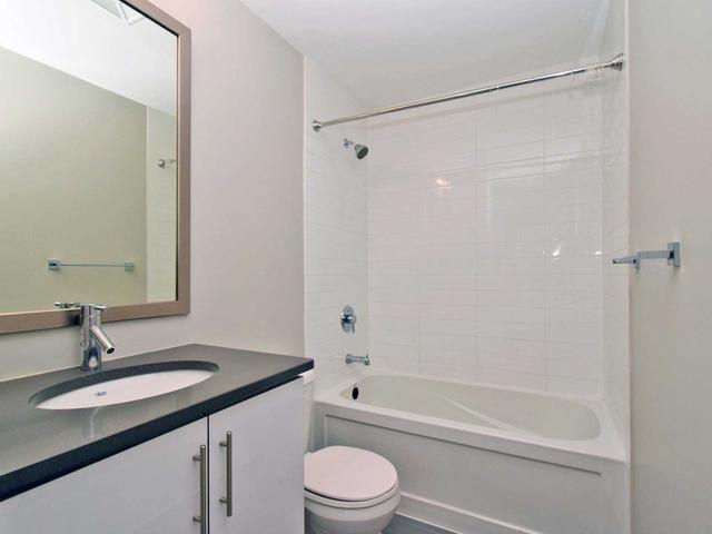 912 - 825 Church St, Condo with 2 bedrooms, 2 bathrooms and 1 parking in Toronto ON | Image 7