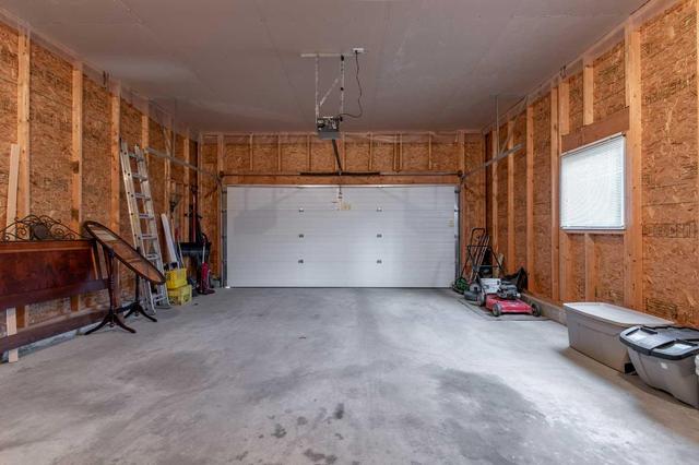 325 Red Crow Boulevard W, House detached with 4 bedrooms, 2 bathrooms and 4 parking in Lethbridge AB | Image 31