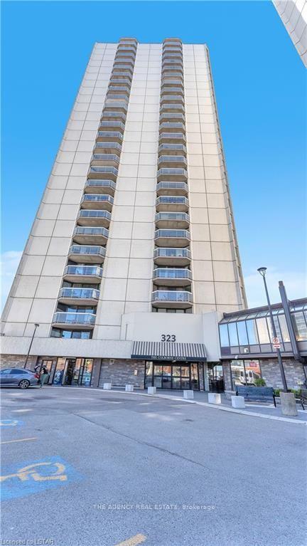 2402 - 323 Colborne St, Condo with 1 bedrooms, 1 bathrooms and 1 parking in London ON | Image 1
